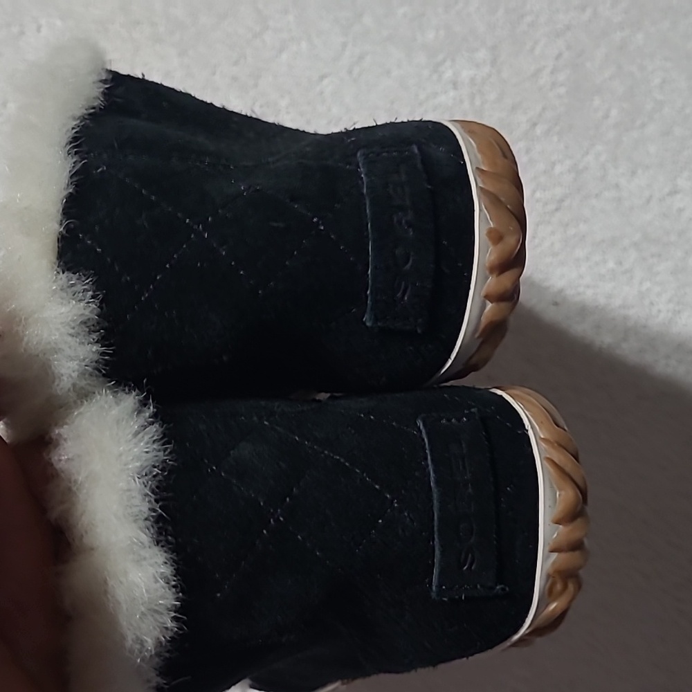 Sorel Out n About Moccasins Black Suede Faux Fur Trim Women's Size 7.5 - Picture 5 of 8